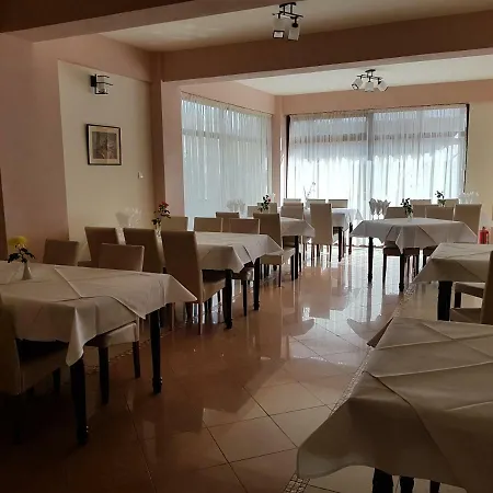 Casa de hóspedes Vila Orhidee
